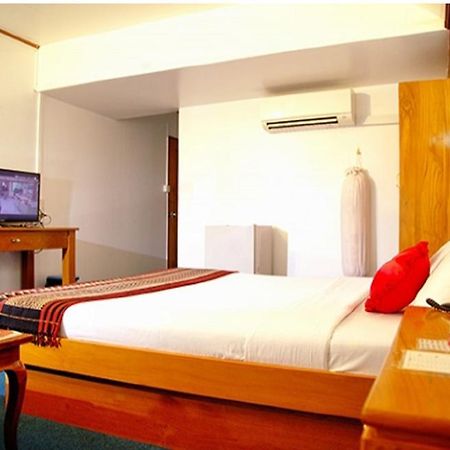 Yoma Hotel Yangon Exterior photo