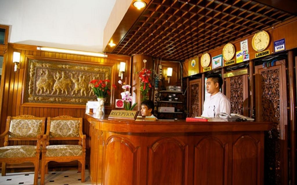 Yoma Hotel Yangon Exterior photo